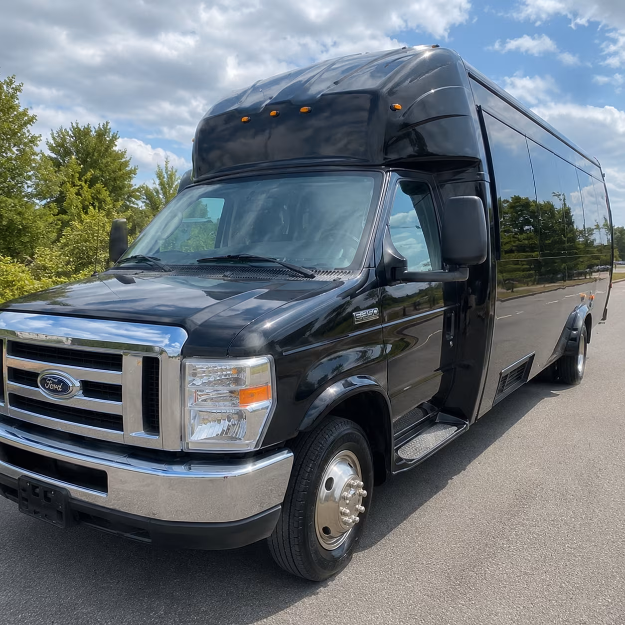 Hollywood Party Bus Rental